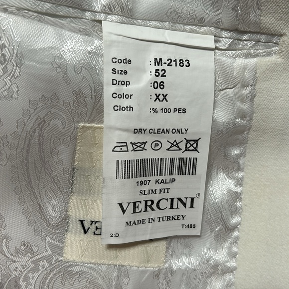 It Sparkles ✨ - Picture 6 of 9